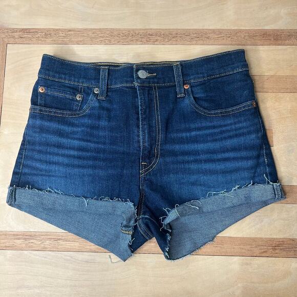 Levi Strauss & Co. Women's High Rise Jean Shorts Size 29 Dark Wash Raw Hem - Picture 1 of 6